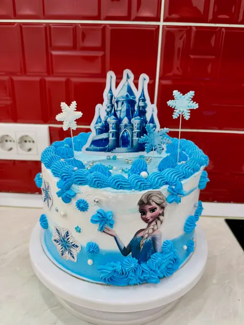 Dečija torta sa motivom Frozen
